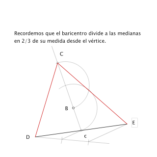 Construcción de triángulo con baricentro